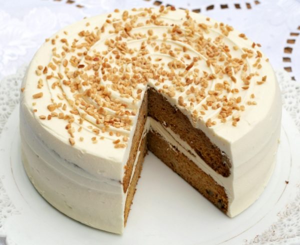 WHOLE - Passion Cake