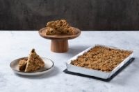 Love Handmade CakesGranola Traybake P/C 12