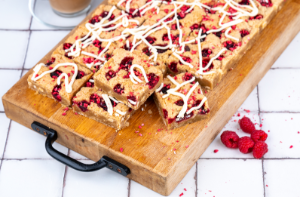 Raspberry & White Chocolate Blondie P/C 18