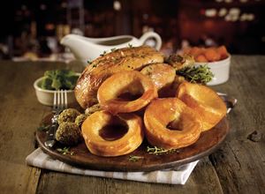 Homestyle Yorkshire Puddings 4 (Aunt Bessie's) (2)